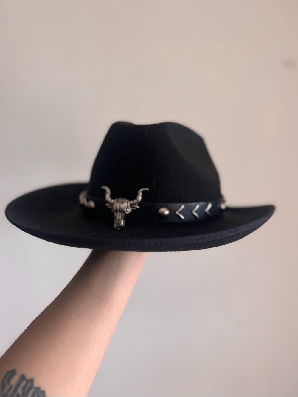 Black Felt Western-Style Fedora Hat with Decorative Concho Band